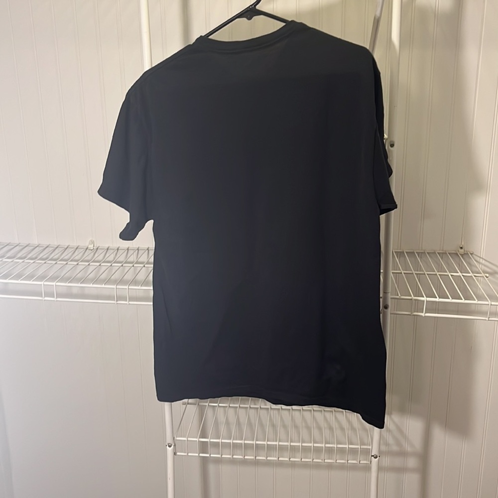 Spencer’s gifts Tee shirt - Picture 3 of 3